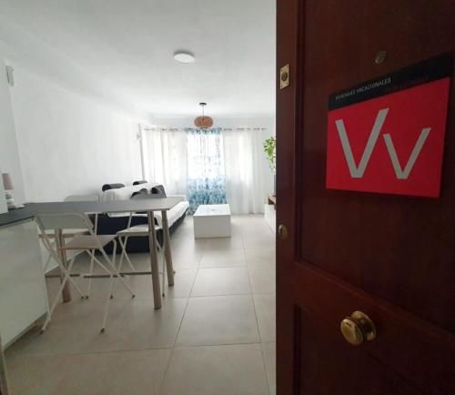 Alquilaencanarias Medano Lago Azul