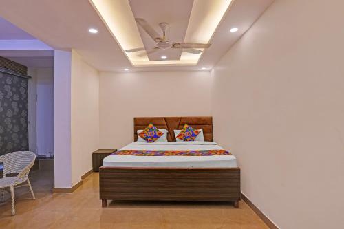 Katil atau katil-katil dalam bilik di FabHotel Moonlight & Banquets