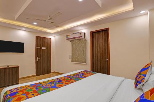 Katil atau katil-katil dalam bilik di FabHotel Moonlight & Banquets