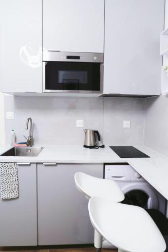 Charming Parisian studio at Rue Coysevox