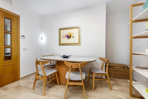 Playa Alicate, 2 Bedroom Beach Apartment