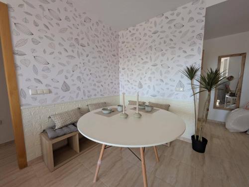 Χώρος καθιστικού στο Penthouse with Ocean Views