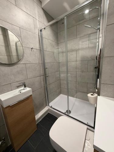 Central Embankment View Apartment 1BR photo 13
