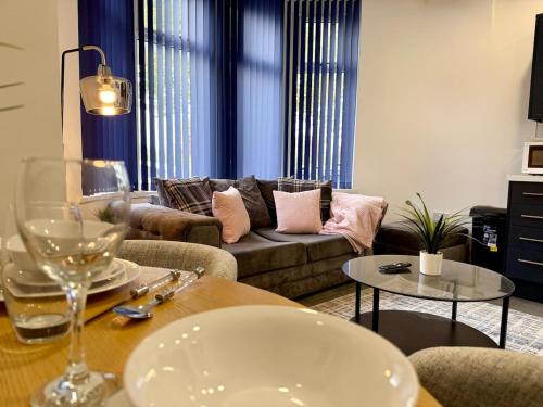 Central Embankment View Apartment 1BR photo 24