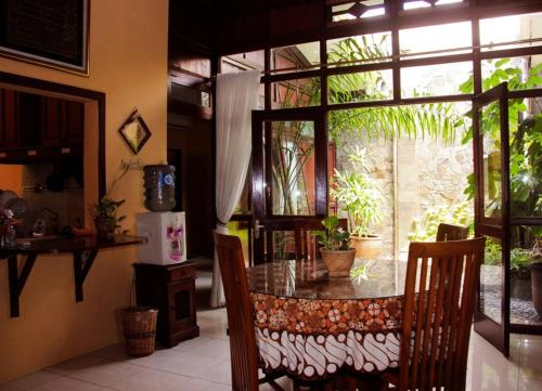 Imagine din galeria proprietății Ndalem Ngadisuryan în Yogyakarta