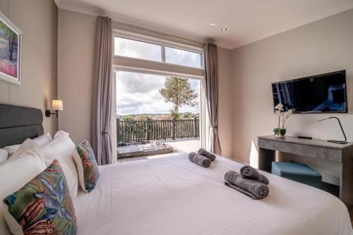 Un pat sau paturi într-o cameră la 4 Bed in Coleford oc-t33300