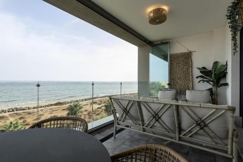 Los Flamencos by H - Playa de los Haraganes HLHF1302P2