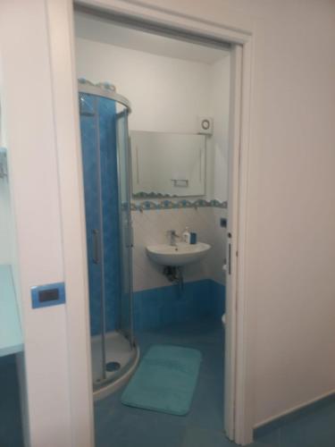 Ένα μπάνιο στο Stella Marina