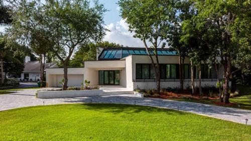 Κήπος έξω από το 8k SQ FT Villa Heated Pool Game Room Jacuzzi