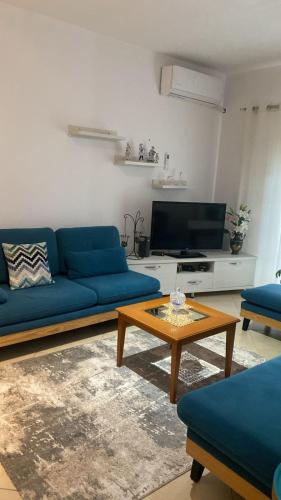 Apartment Near The Shopping Center ETC