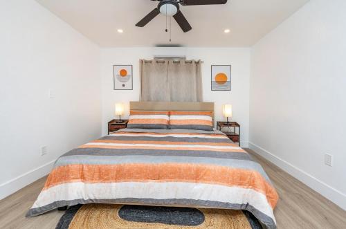 Voodi või voodid majutusasutuse Rest & Explore Miami's Best - Unit C toas