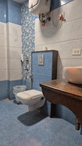 Un baño de Hotel Saan 70