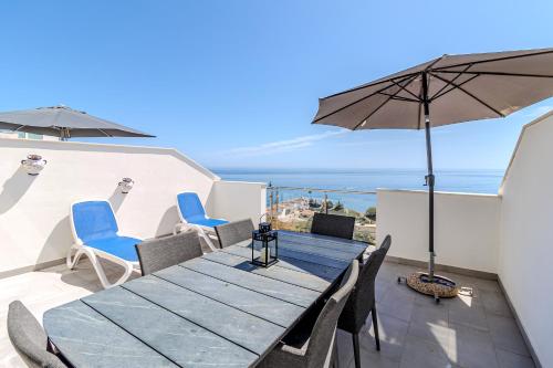 sea view ladera