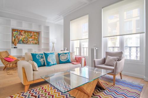 Stylish 3-Bed Apartment in Madrid’s Golden Mile