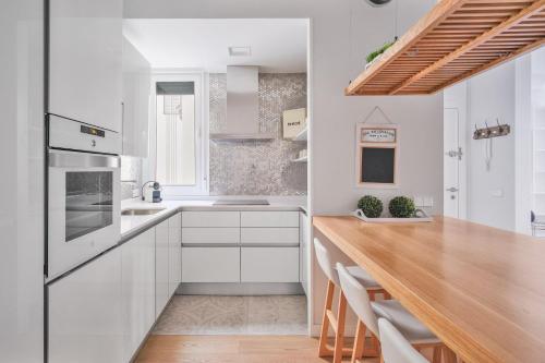 Stylish 3-Bed Apartment in Madrid’s Golden Mile