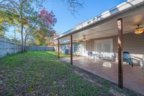 a porch of a house with a patio at Amazing House*relax and unwind*5 min to hospitals in Temple
