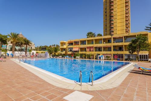 Suntower Arona - Seaviews & Pool - next to beach