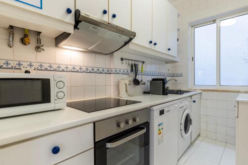 2BDR Apt with Full Kitchen on Avenida da Liberdade