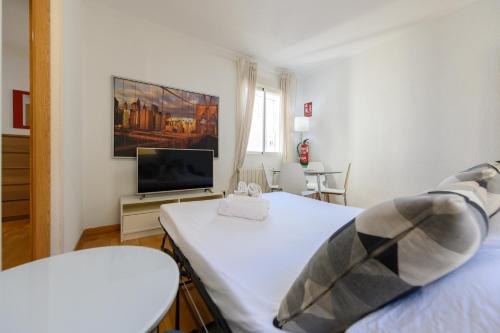 For You Rentals reina sofia apartment TEMPORAL DFO214