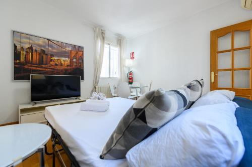 For You Rentals reina sofia apartment TEMPORAL DFO214