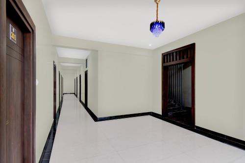 Imagen de la galería de Hotel O Royal Stay, en Hirisāve