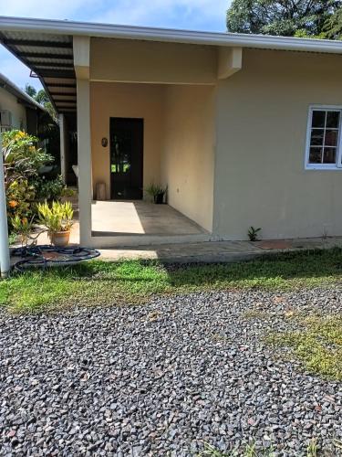 Budova, kde se penzion – hostinec nachází