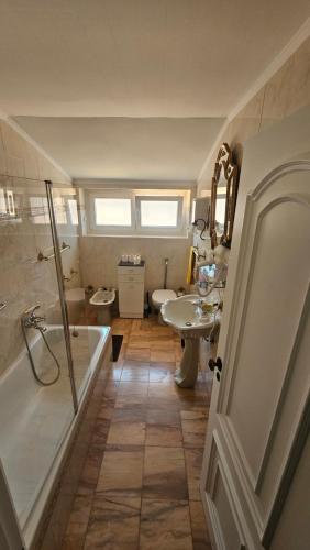 Koupelna v ubytování PALAZZO Sintra GH