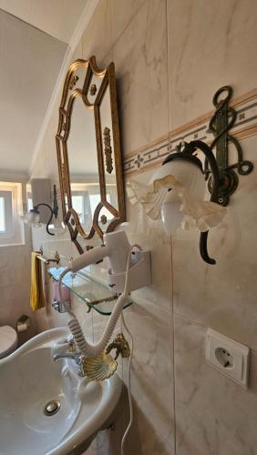 Koupelna v ubytování PALAZZO Sintra GH