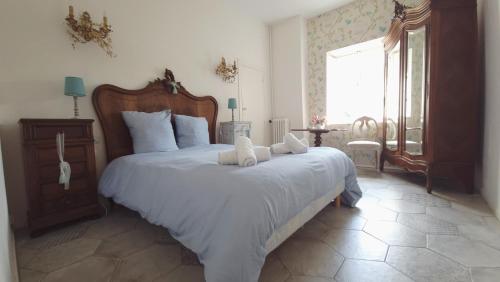 En eller flere senge i et værelse på CAR-Volterra Cottage-AN