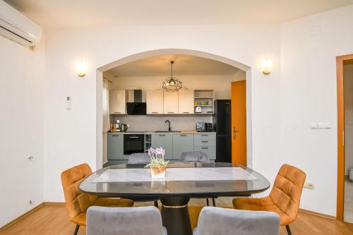 Apartments Smoljic