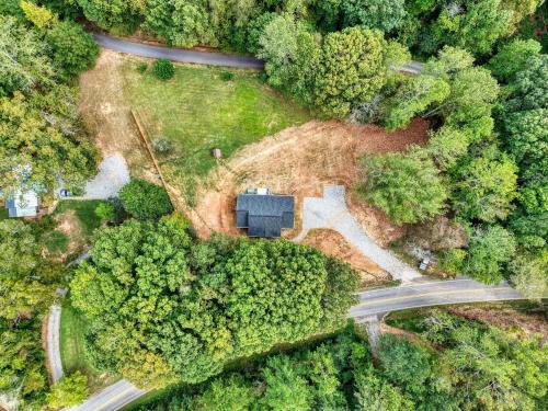 Landskap semula jadi dekat dengan rumah percutian