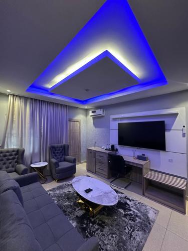 Μια τηλεόραση ή/και κέντρο ψυχαγωγίας στο Grand Riviera Hotel