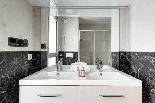Suite Mitterand, Penthouse Parisien avec balcon