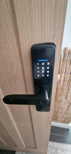 Taff Cottage - Free parking, Fast Wifi, Comfy Stay photo 47
