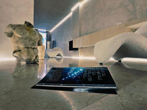 DUNE at Spanish Steps Luxury Apartment-Suite photo 41