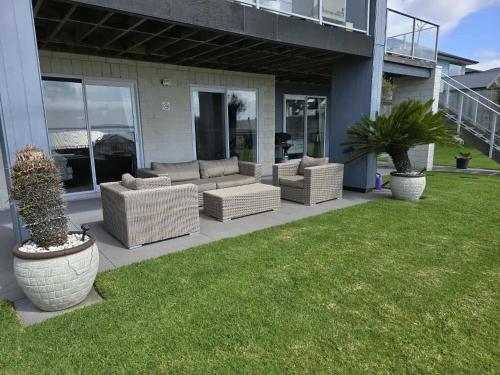 Zahrada ubytování Omokoroa Sea View Apartment