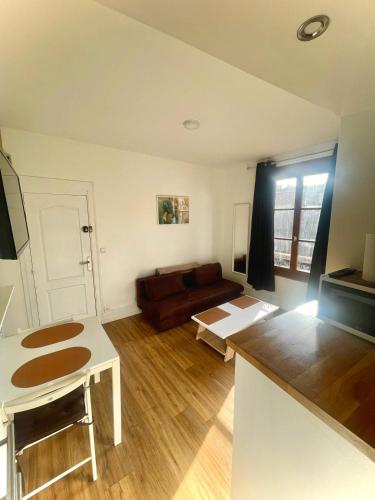 Studio Samuel Cosy & lumineux 5 min de la gare