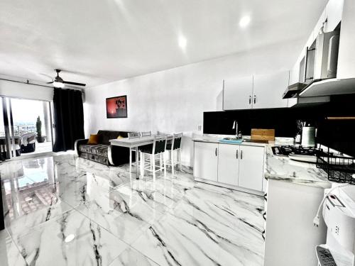 Kuchyň nebo kuchyňský kout v ubytování GS Villas Boutique