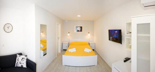 Zara Apartments