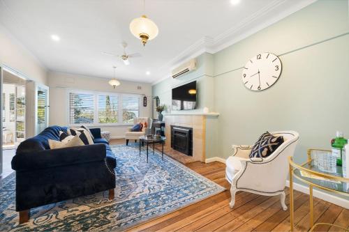 Ranfurl's Blue Mountains