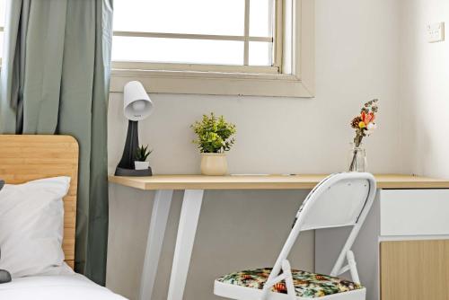 Ένα ή περισσότερα κρεβάτια σε δωμάτιο στο Standard Double Room - Convenient Spot in Bexley - Shared Bathroom