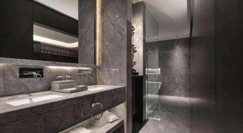 Ένα μπάνιο στο Kunming Zhong Huang Hotel