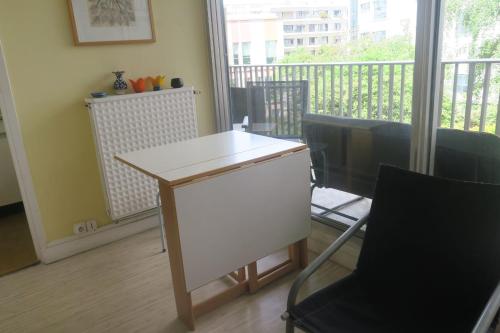 Charming bright studio apartment with balcony