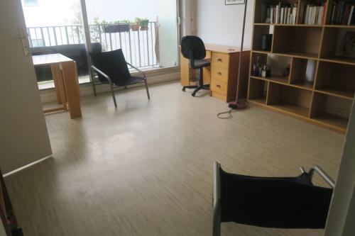 Charming bright studio apartment with balcony