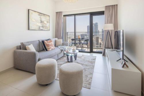 Frank Porter - Burj Royale