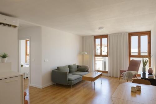 Penthouse in historic center overlooking the castle