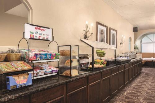 Mad på hotellet eller i nærheden