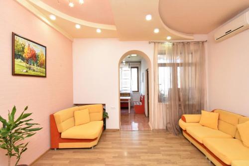 Nalbandyan Apart