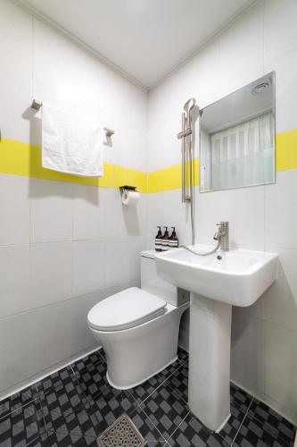 Un baño de ZIYOLK Myeongdong