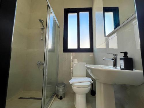 Koupelna v ubytování Central Girne Escape 2 by HolidayKeys